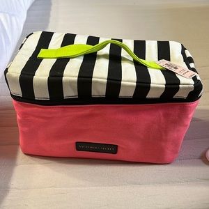 Victoria secrets makeup/bra travel bag. New w/ tags 11x6 7 inches high
